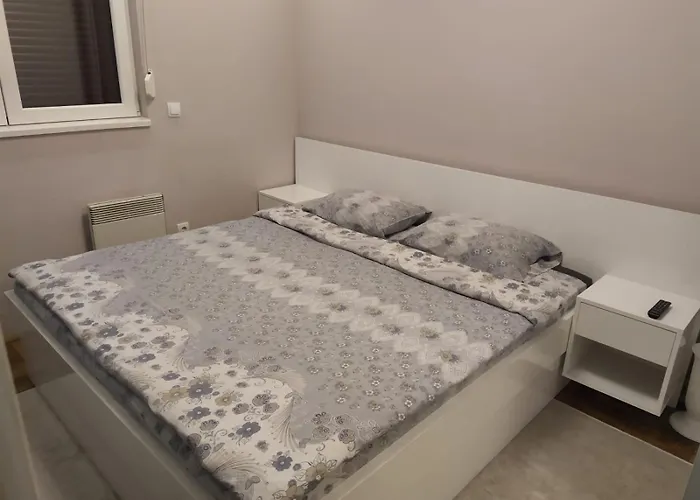 Verdelite 아파트 즐라티보